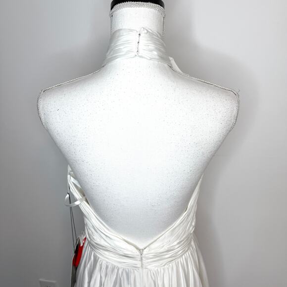 Mac Duggal Rosette Flower Halter Chiffon Gown In White 49333 Size 8 New - Picture 11 of 16